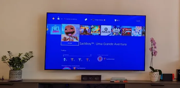 TV Samsung Q70A 75 Polegadas com defeito