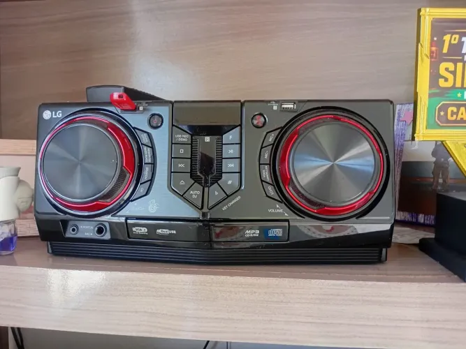 Vendo radio am fm blothoo CD pen drive ótimo estado