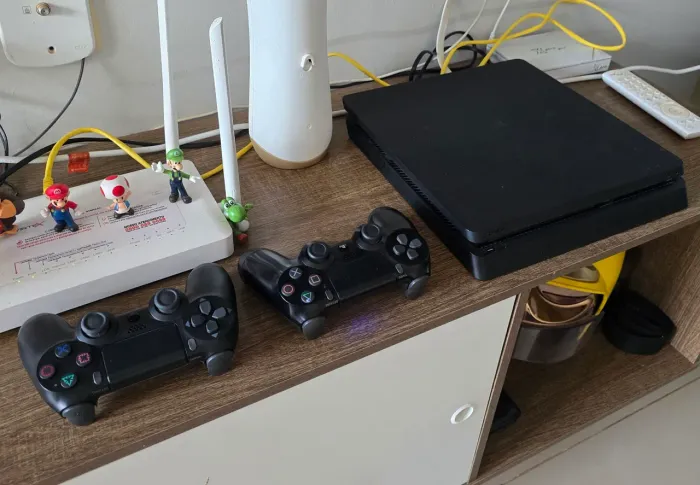 PS4 Slim Desbloqueado