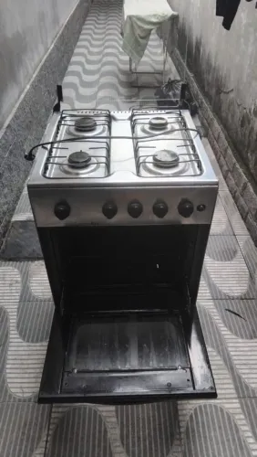 Fogão quatro hocas