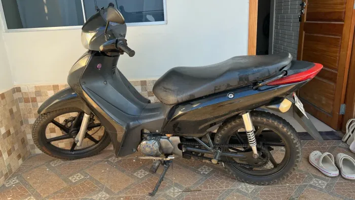 MOTO KINGO BOLIVIANA