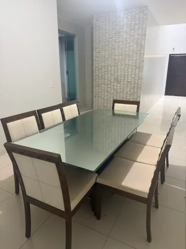 Mesa de Jantar Espelhada com 8 cadeiras 