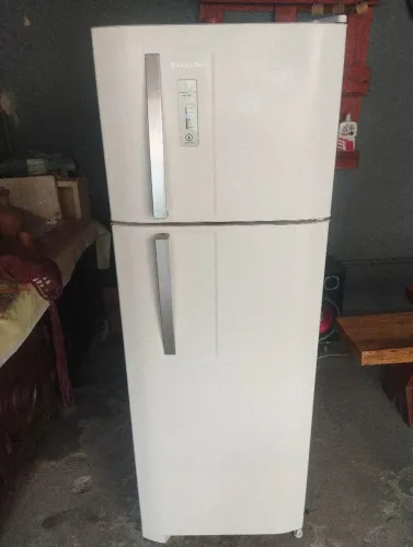 Geladeira Eletrolux Frost Free 370 litros ENTREGO