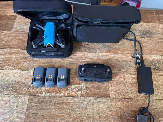Drone DJI Spark Original + 3 Baterias + Controle + Case - Excelente Estado