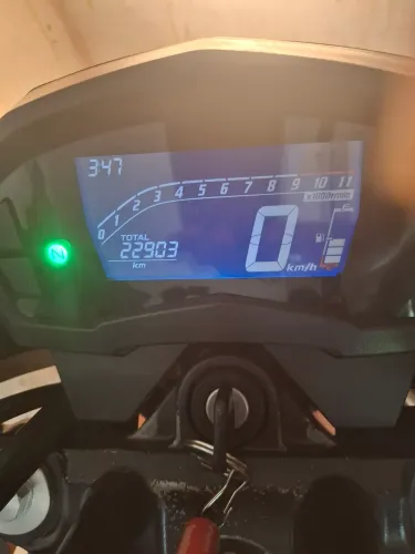 Moto filé em perfeito estado 