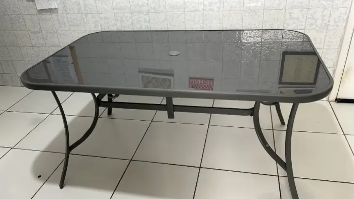 Mesa de vidro tampo vidro - semi nova