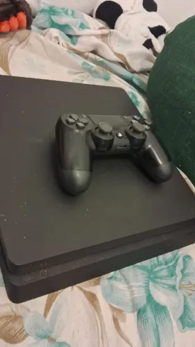 Playstation 4 / 1 Controle + Jogos