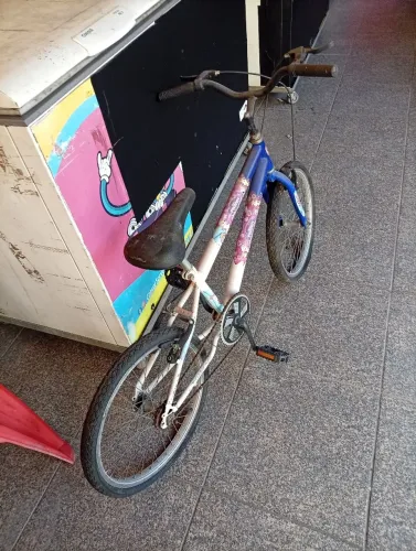 Bicicleta aro 16