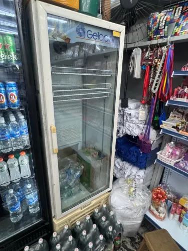 Geladeira expositora 400 l 