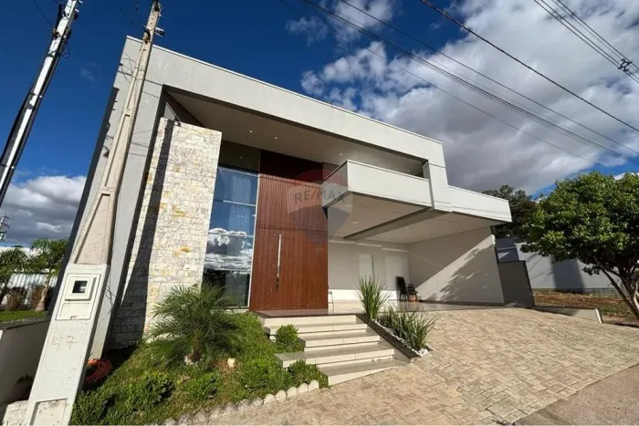 CASA - 03 DORM. (01 SUITE + CLOSET). SARANDI/RS