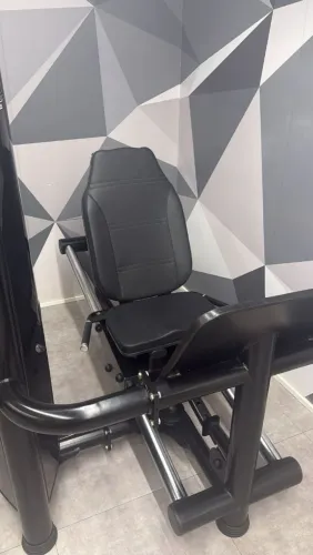 Leg press horizontal semi novo