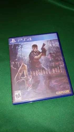 Resident Evil 4 Classico PS4
