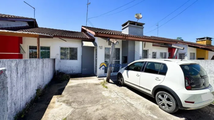 Casa com 2 dormitórios à venda, 49 m² por R$ 349.000,00 - Brejatuba - Guaratuba/PR
