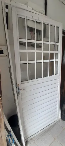 PORTÃO ALUMÍNIO BRANCO