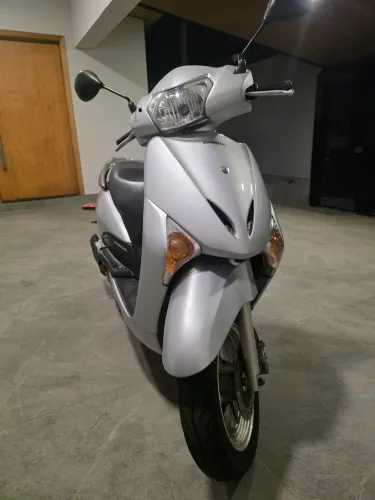 Honda lead