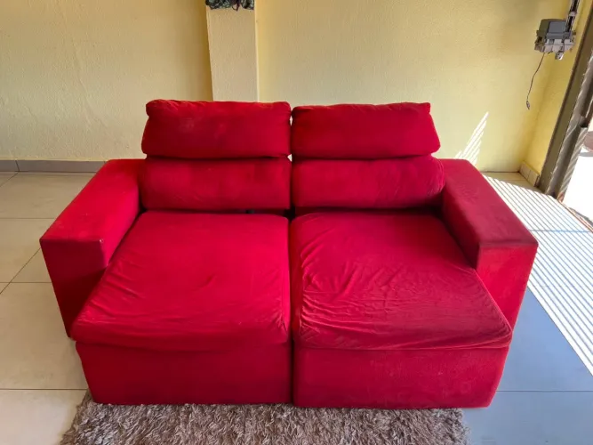 Sofá Retrátil E Reclinável Vermelho 2.10 por 1.30 aberto - Entrego