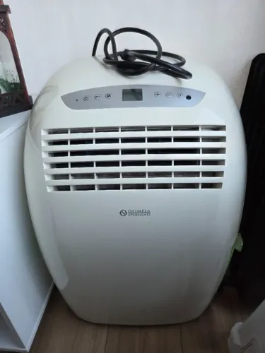 Ar Condicionado Portátil Olimpia Splendid 9.500 BTUs 110V + Tubos
