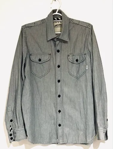 Camisa listrada masculina Vans off the wall tam M