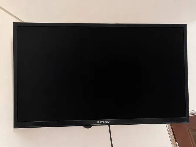 VENDO SMART TV MULTILASER 32?