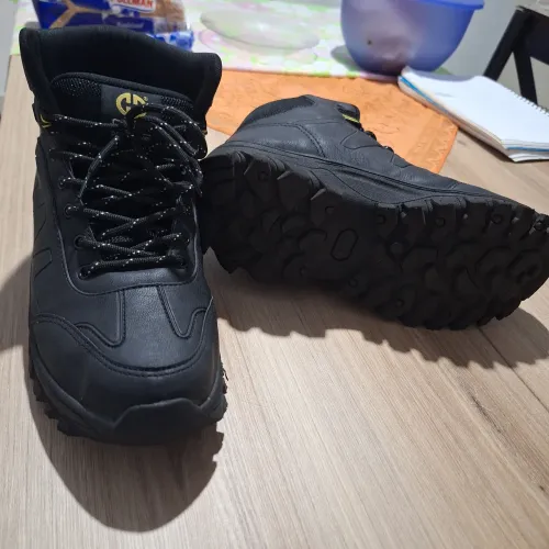 Bota Coturno Ollie 41, Usada só uma vez.