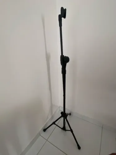 Pedestal de microfone 