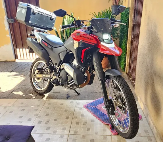 Yamaha Lander xtz 250 vermelha