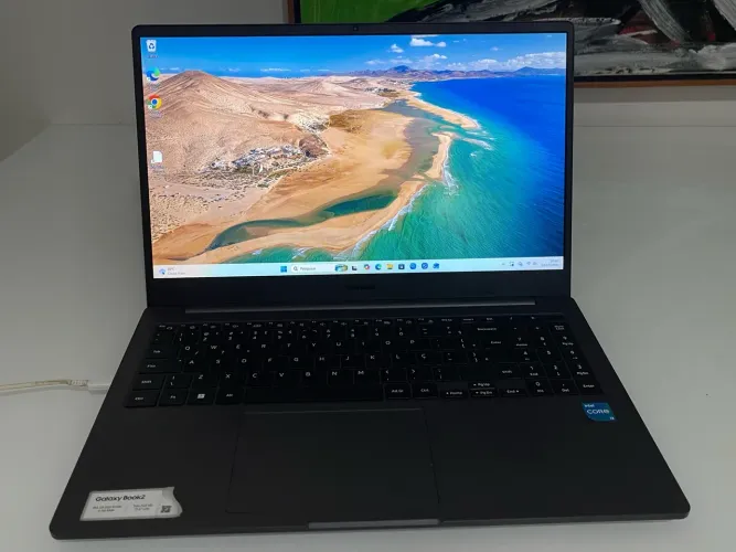 Notebook Samsung Galaxy Book2 i3 12ª Geração | 256GB SSD | 4GB RAM | 15,6" Full HD