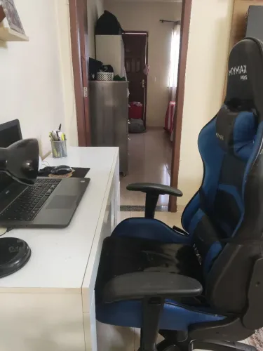 Cadeira gamer+ escrivaninha