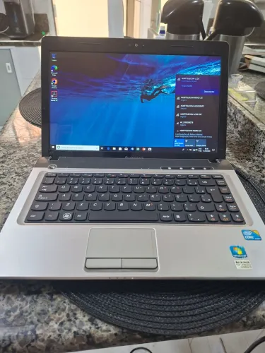 Vendo Notebook Lenovo - Processador I3