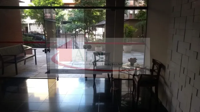 Apto vende. Pinheiros reformado ar condicionado em todos os ambientes. living com terraço 