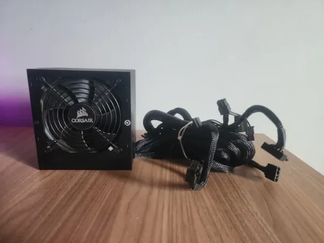 Fonte Corsair CX550 550W 80 Plus Bronze ? Com Caixa Original e Nota Fiscal