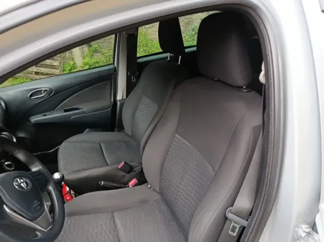 Toyota Etios X 1.3 Flex 16V 5P Mec. 2015