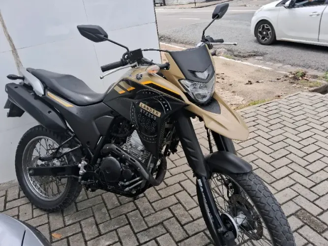 Yamaha XTZ 250 Lander 250 cc