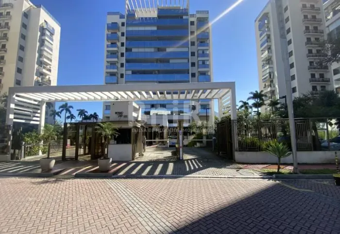 Aluguel: ROYAL BLUE, Barra da Tijuca, 169m2, 3 Suítes, Varandão Gourmet, Vista Livre para