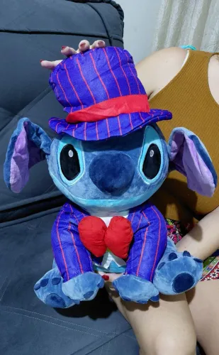 Pelúcia Lilo Stitch roupinha de mágico 50cm
