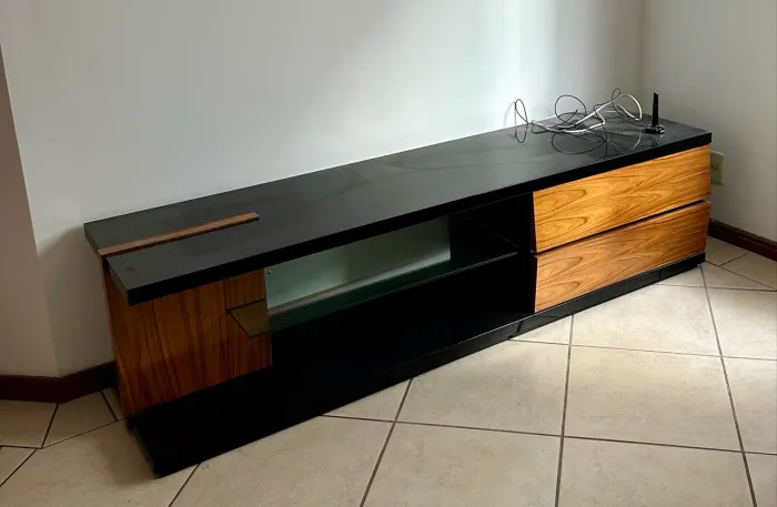 Rack TV
