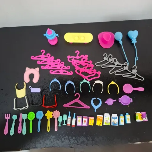Lote de Acessórios Boneca Barbie