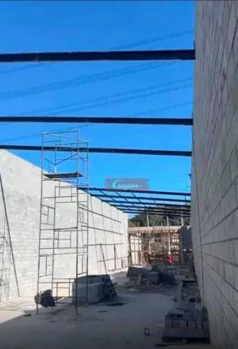 galpão ; pe direito 7,50 /100m2 da rodovia fernao dias