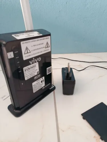 Vendo um modem roteador desbloqueado para qualquer operadora seme novo