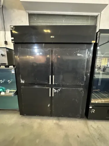 Expositor cervejeiro 4 portas 2040 litros king
