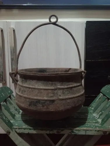 Panela de ferro (caldeirão