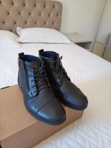 Bota cano médio Eco Canyon tamanho 40