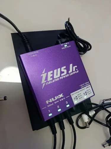 Fonte Para Pedais Isolada NUX Zeus Jr.