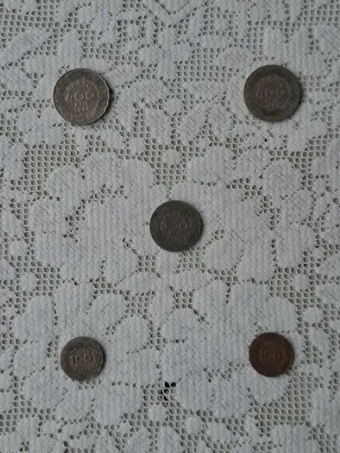 Moedas do Brasil Antigo: 100 - 300 - 400 Reis (1940) e 100 Reis (1942)