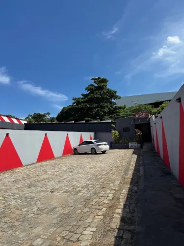 ALUGA-SE HOSPEDARIA C/ 14 QUARTOS EM VIANA