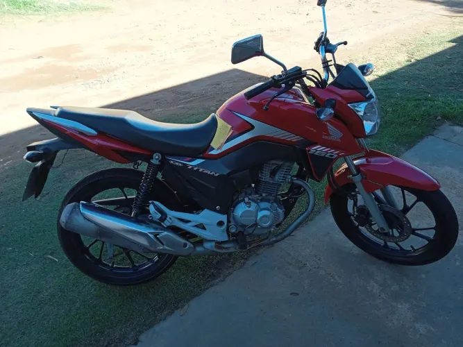 Titan 160