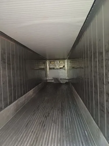 Reefer com isolamento em Inox sem piso e sem motor