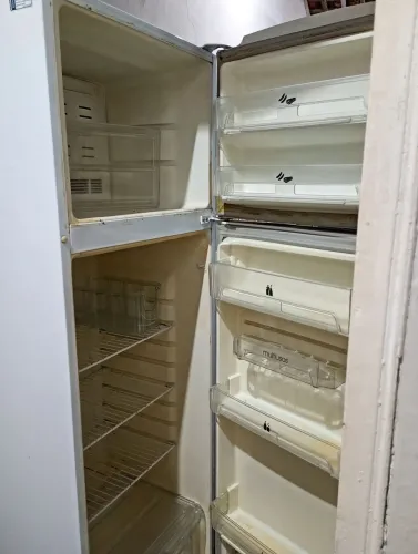 Vendo uma geladeira duplex