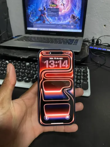 iPhone 16