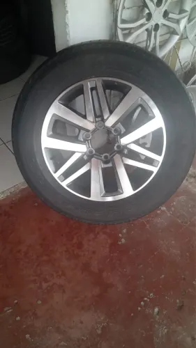ARO DA HILUX COMPLETO